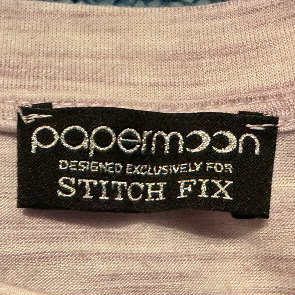 Papermoon Lavender Heather Long Sleeve Tee With Lace Cutout Sleeves - Picture 5 of 6